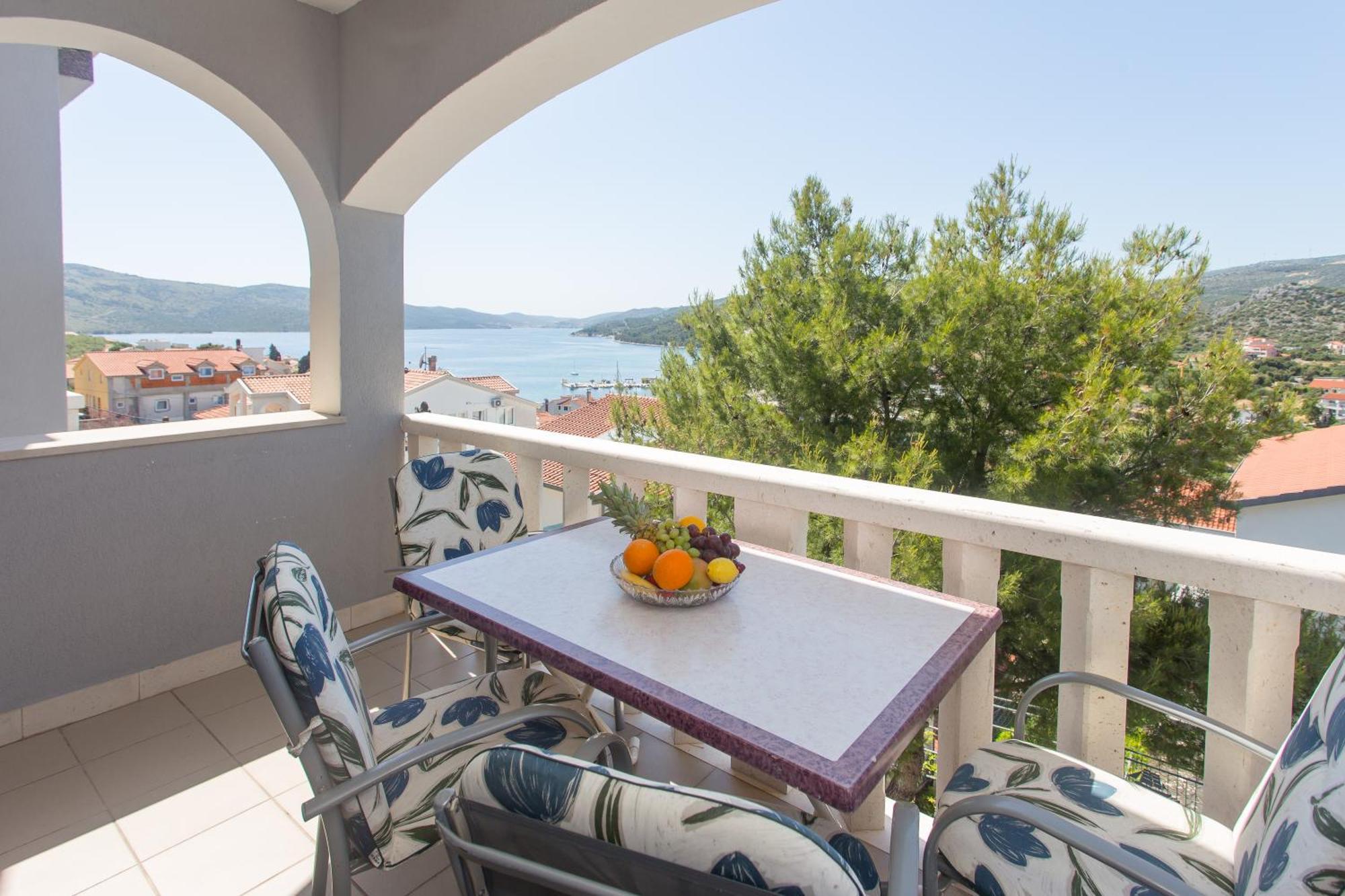 Apartmani Stanic Seget Vranjica Cameră foto